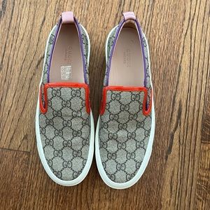 NWOT - Gucci GG Supreme Monogram Women’s Sneakers - Beige New Rosette size 37.5